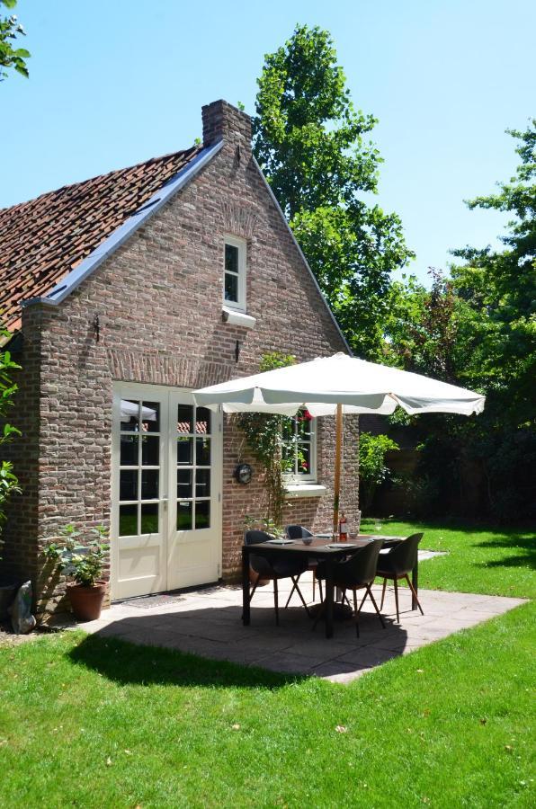 B&B Het Huijsje Woudrichem Exterior foto